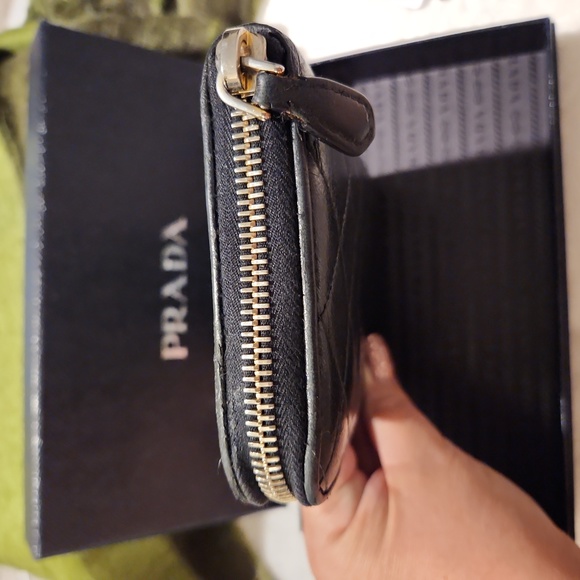Prada Saffiano Fiocco Quilted leather Wallet with FULL INCLUSION - Picture 5 of 9